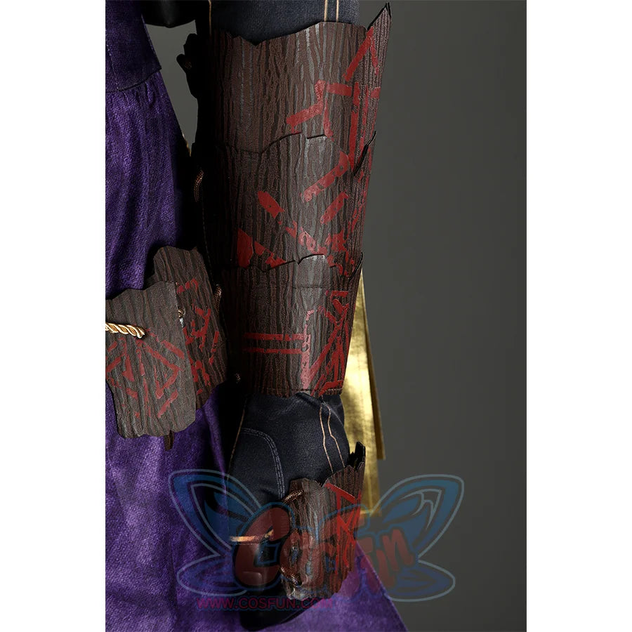 Clair Obscur: Expedition 33 Verso Cosplay Costume, brown wood grain armor.