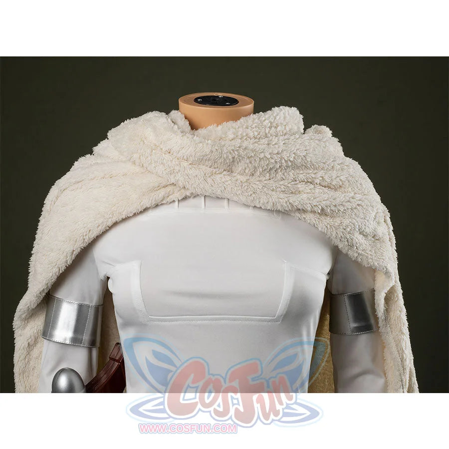 Close-up Padmé cosplay costume in white