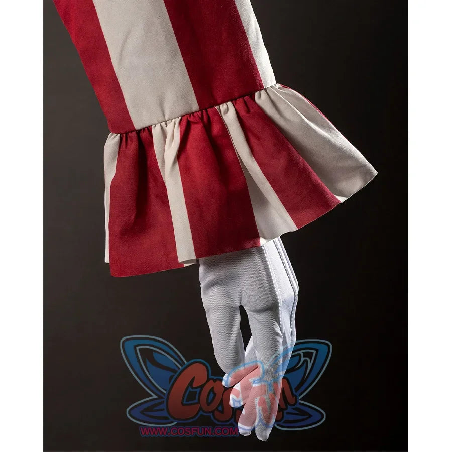 The sleeves and gloves about flando cosplay costume, the sleeves is red and beige striped with same fabric ruffles on the cuffs, there is a pair of white gloves.