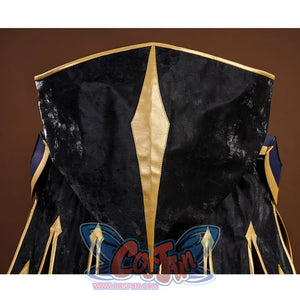 The cloak hat on the back is black,with golden decorative lines, and there is a four-pointed star design on the hat.