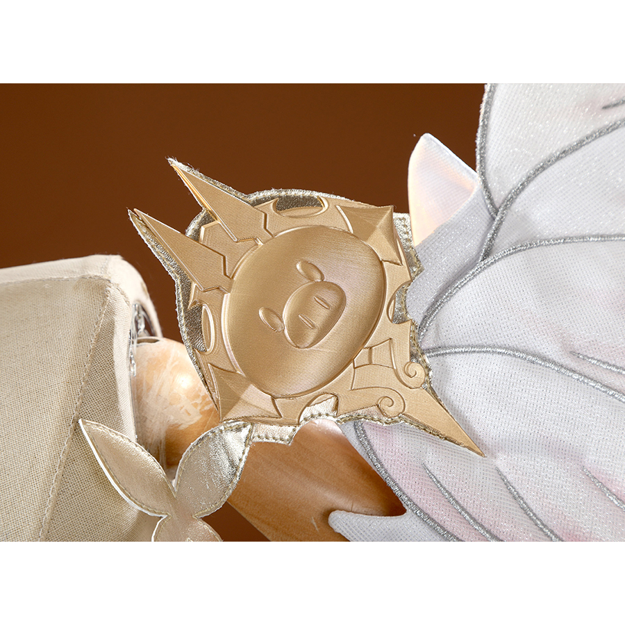 Golden shoulder ornament with star design for DNA Duet Night Abyss Truffle cosplay costume detail