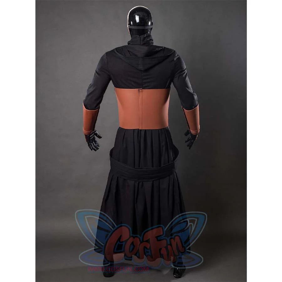 This picture shows the back view of a mannequin in a Darth Revan cosplay costume with armor, highlighting the brown back plate and the black cloak.