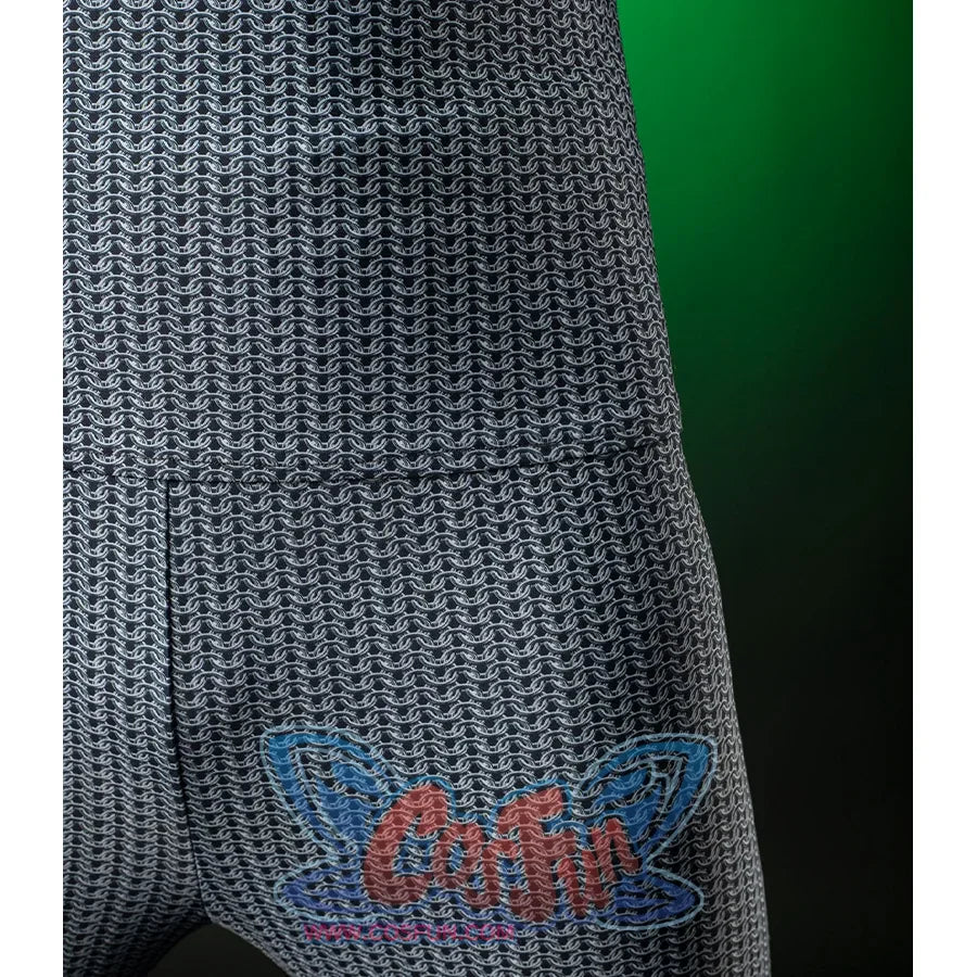 Doctor Doom Cosplay Costume inner pants, it is  printed pants, the print is chain armor, the overall fit is relatively close.