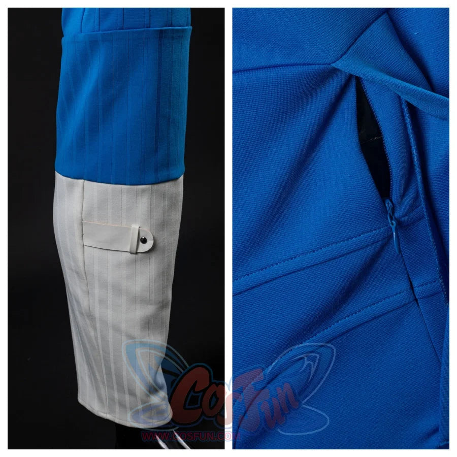 Details of the leg (blue - white splicing with a small white pocket) and the pocket of the Fantastic Four costume.
