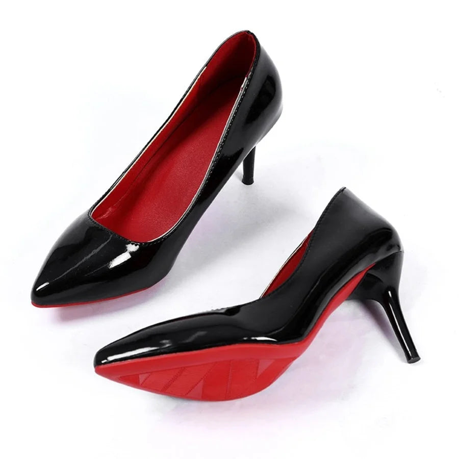 COSFUN Felicia Hardy Urban Predator cosplay shoes sets black patent pumps above red soles.