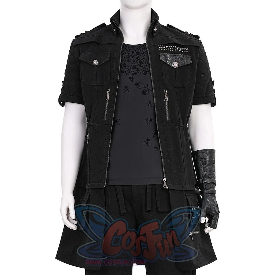 Final Fantasy XV Noctis Cosplay Costume, short-sleeve black denim jacket with some zipper and button decorations.