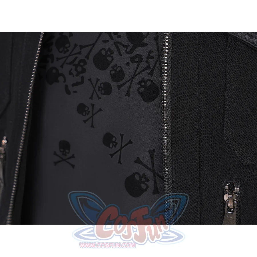 Final Fantasy XV Noctis Cosplay Costume, the T-shirt has a lot of skull prints.