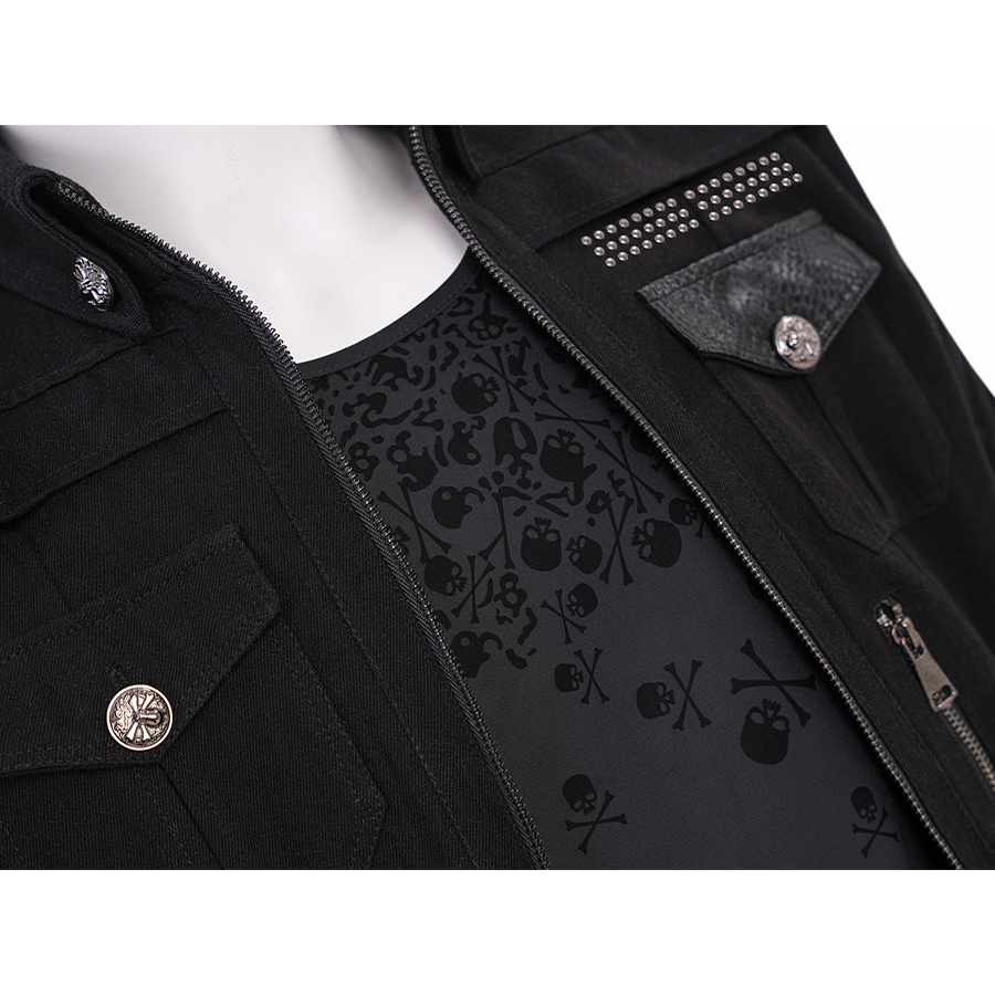 Final Fantasy XV Noctis Cosplay Costume, the T-shirt has a lot of skull prints.