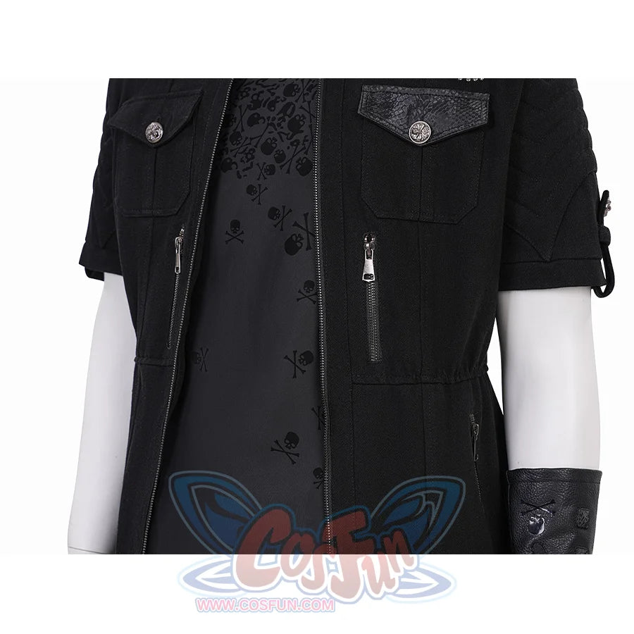 Final Fantasy XV Noctis Cosplay Costume, the jacket has a decorative zipper on each side.