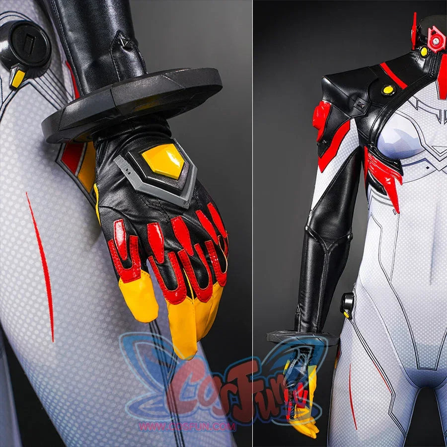 Full cosplay costume of Peni Parker, game cosplay, front detail gloves