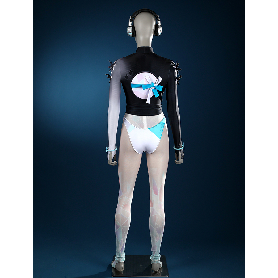 Game Rivals Luna Snow Cosplay Costume, the back of the top is openwork.