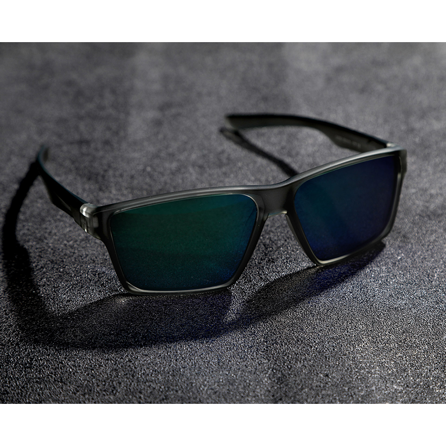 Game Rivals Luna Snow Cosplay Costume, black and gray frames, laser-cut lenses.