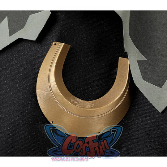 Genshin Impact Jahoda Cosplay Costume back view of cape, there is a U-shaped decoration on cape