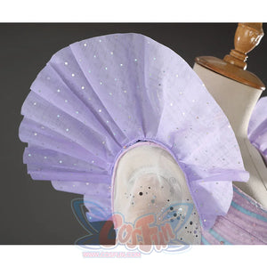 Glinda Cosplay Costume Premium Version, the shoulders feature exaggerated, detachable flutter sleeves.