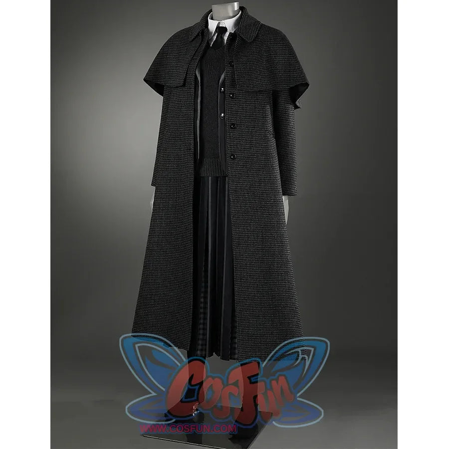 The coat is a long double-breasted coat with a shawl design on the shoulders and a plaid pattern. Inside is a striped suit, a knitted vest and a shirt. Below is a black pleated long skirt and black socks.