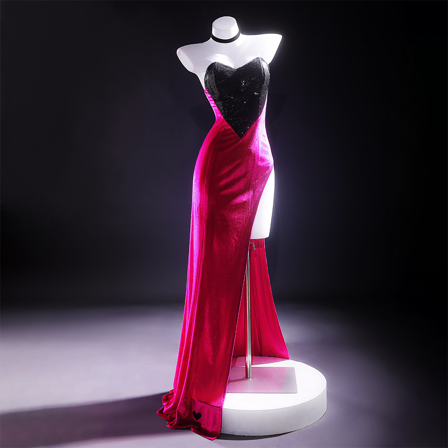 This strapless bodycon maxi dress is designed with a flattering side slit for an elegant silhouette.