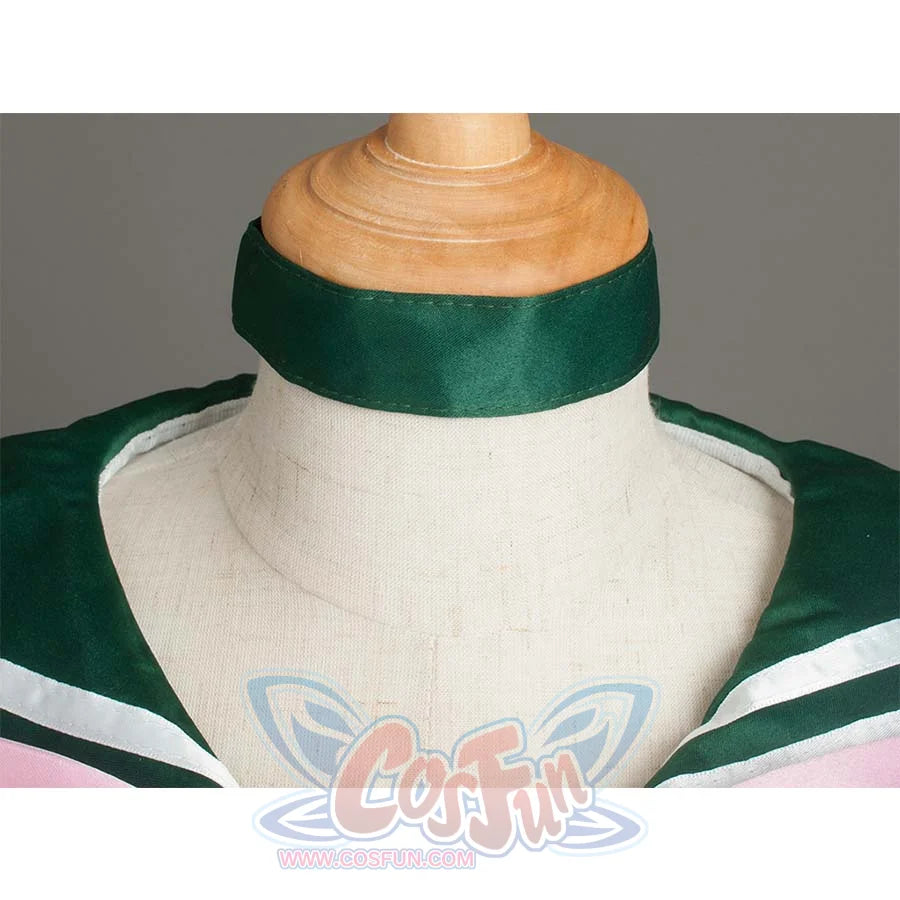 Close - up of the green choker, highlighting the choker detail.