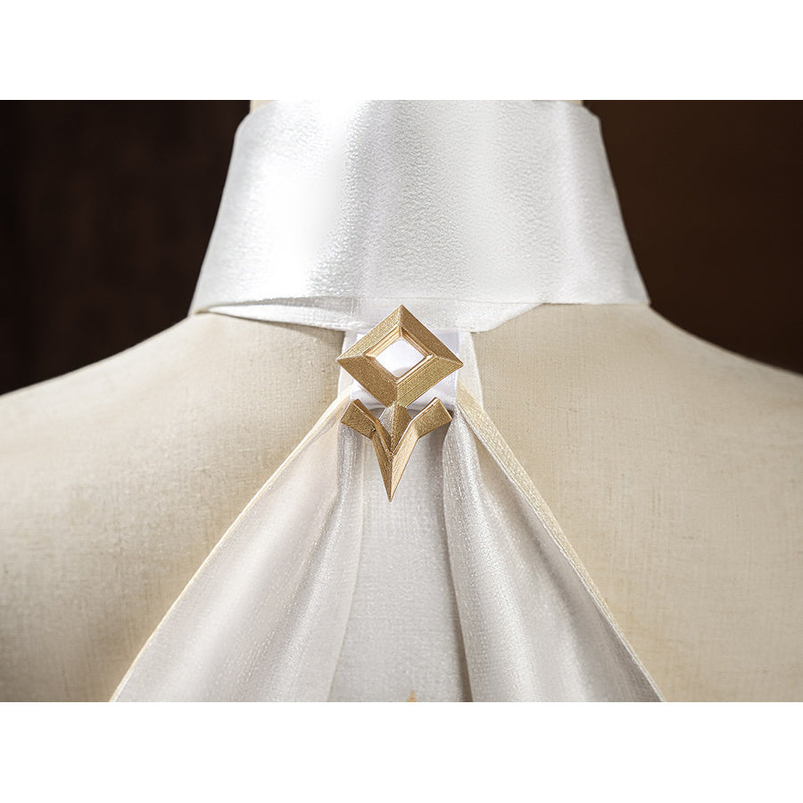 Lumine cosplay costume back collar with gold star-shaped brooch and white pearl center detail