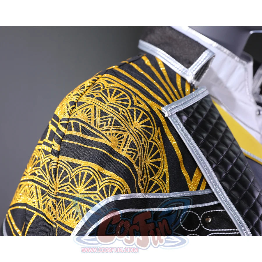 This close-up focuses on the shoulder pattern of Lune&#39;s cosplay costume, highlighting the intricate gold design on the black fabric.