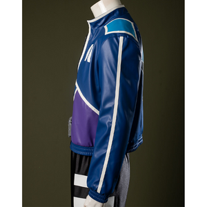 There is a bright blue square decoration on the shoulder, with white lines along the edges.