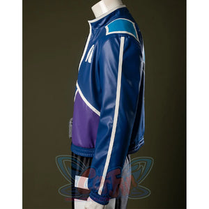 There is a bright blue square decoration on the shoulder, with white lines along the edges.