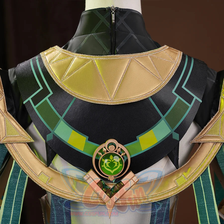 Genshin Impact Nefer Cosplay Costume back view of cloak, mainly golden green and black colors.