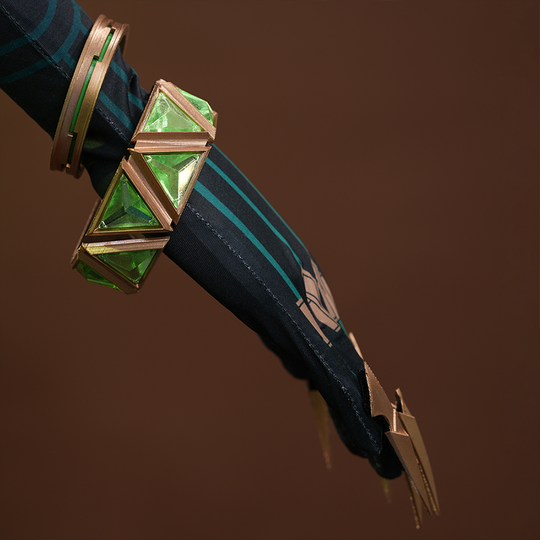 Genshin Impact Nefer Cosplay Costume close-up of sleeves, showing golden nail props and green bracelet.