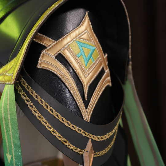 Genshin Impact Nefer Cosplay Costume, there are gold and blue 3D geometric decorations on both shoulders.