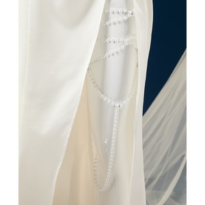 Nu: Carnival Edmond Cosplay Costume, a pearl leg chain is worn on the left thigh.