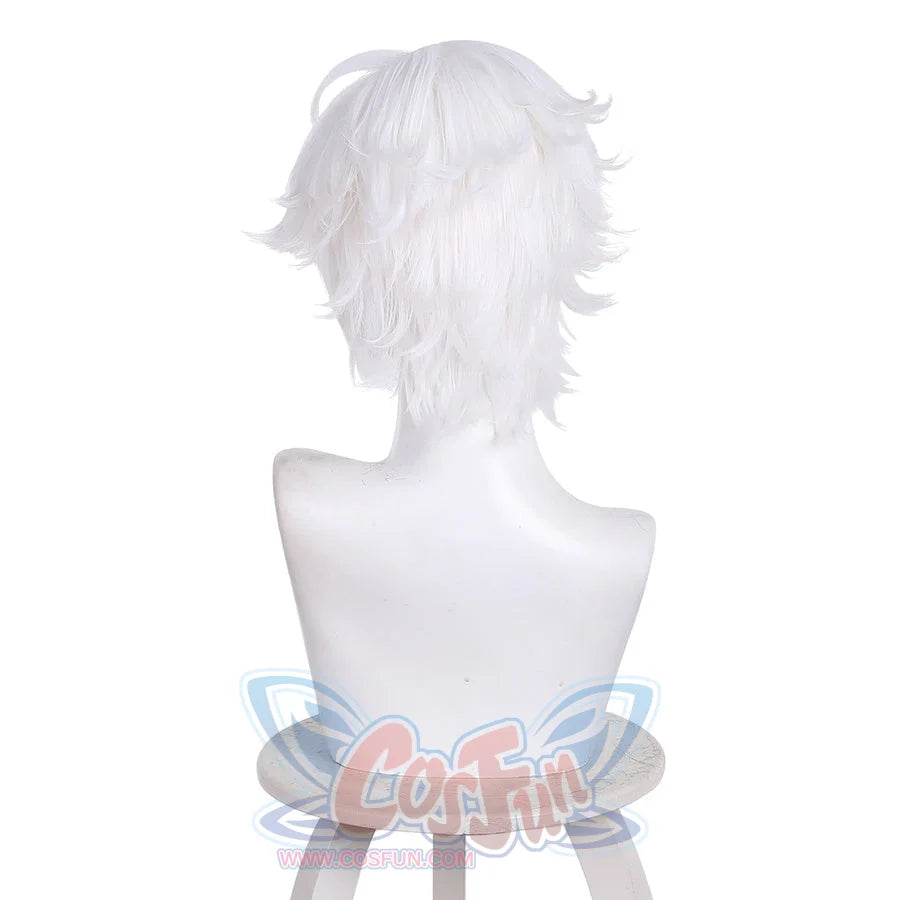 Witch Hat Atelier Qifrey cosplay wig with short white layered hair on a mannequin head