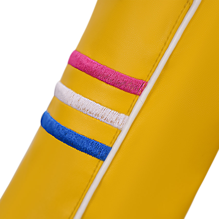 Rumi cosplay costume, three-color embroidered patterns on the sleeves, back view.