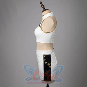  The pants have black stripes on sides, and the stripes are embellished with golden flowers.