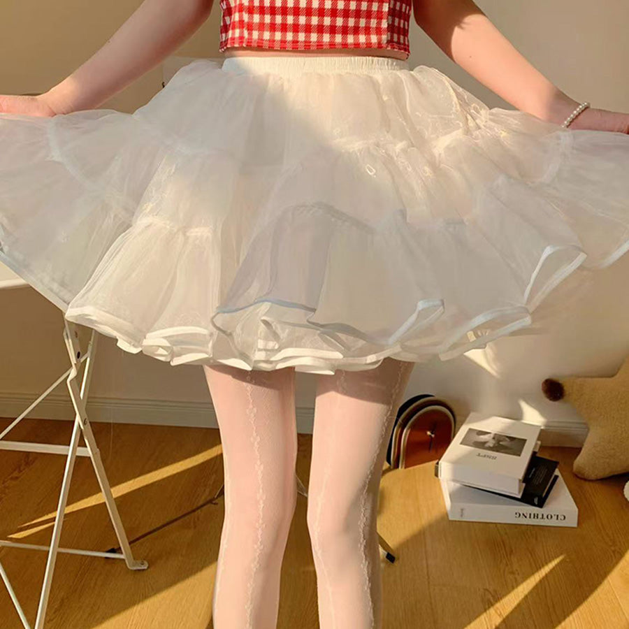 White petticoat: floral-patterned skirt