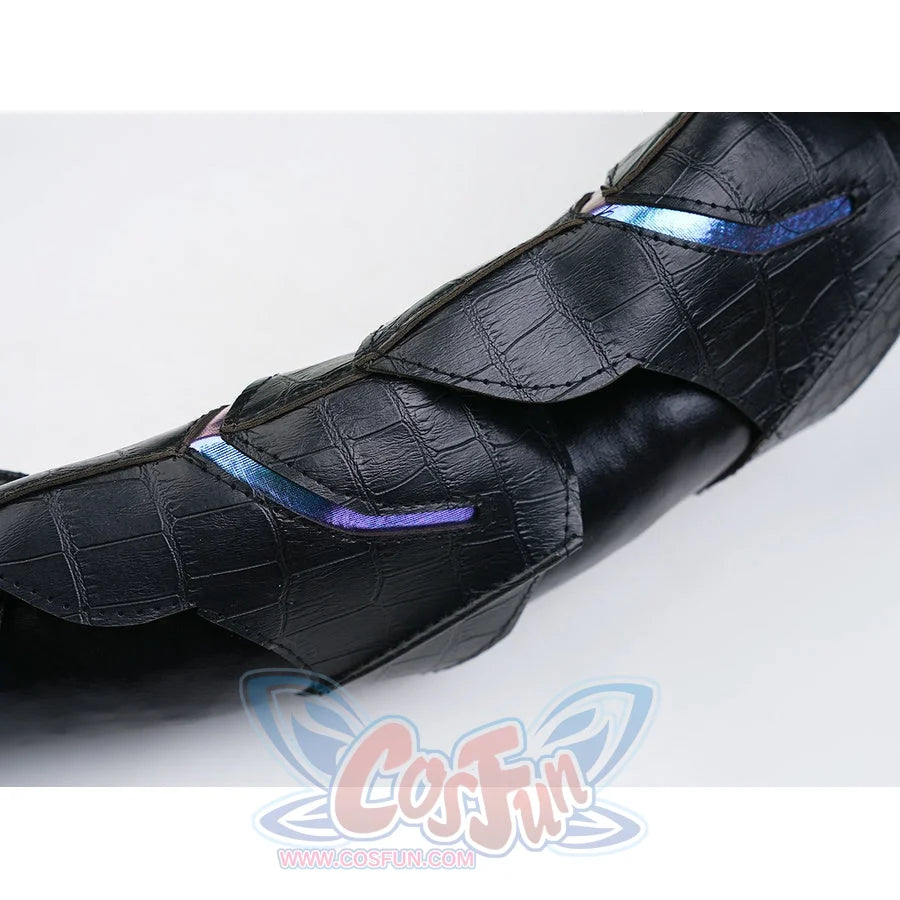 Silver Wolf cosplay black crocodile-texture leg wrap close-up with iridescent blue and purple stripe detail