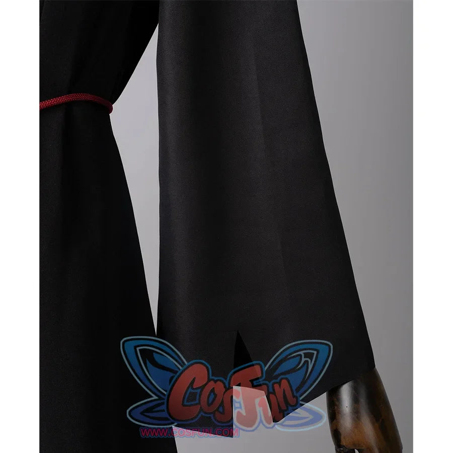 The Saja Boys Cosplay Costume Sleeve. Wide sleeves and the cuffs have an opening.