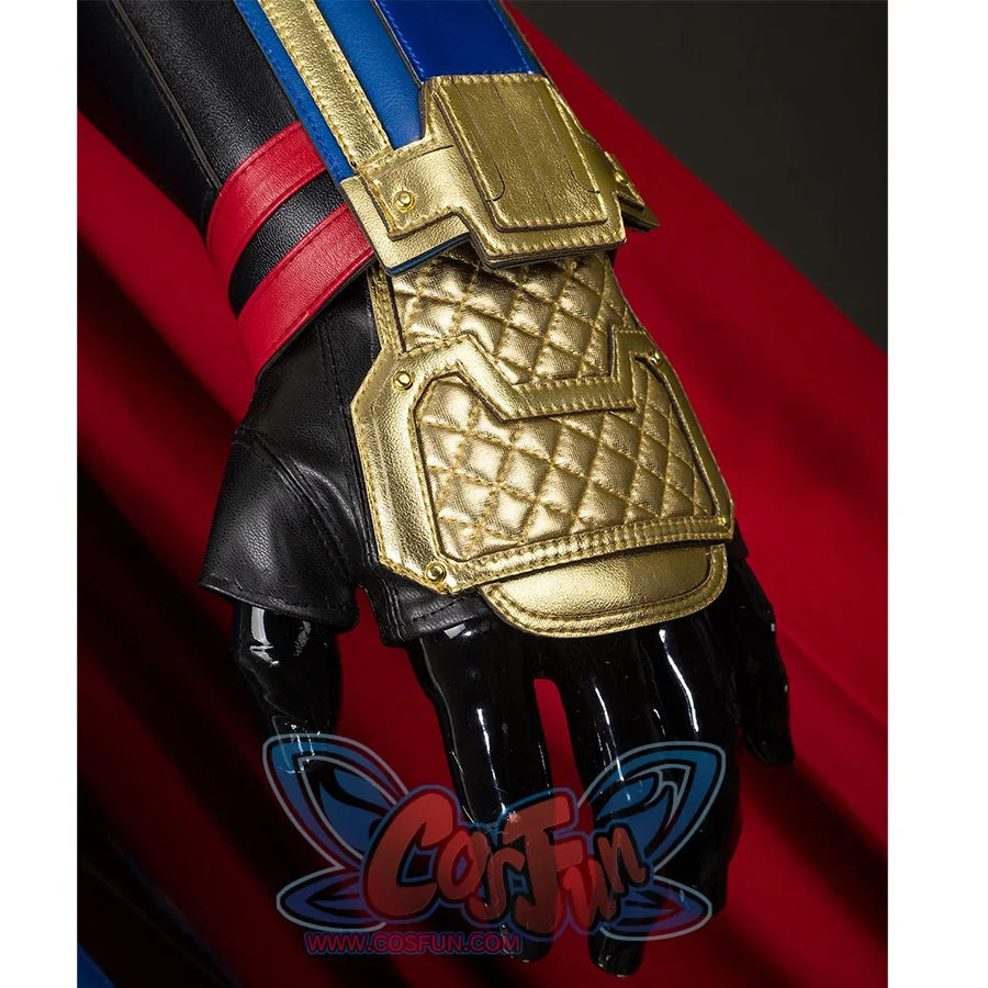 Thor: Love and Thunder Cosplay costume about the gloves continues the design of the upper body, blue and gold, especially on the gloves with delicate patterns and textures.