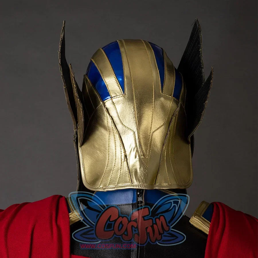 Thor: Love and Thunder Cosplay costume &#39;s design of the back helmet is also full of smooth metallic texture and feathered decoration.