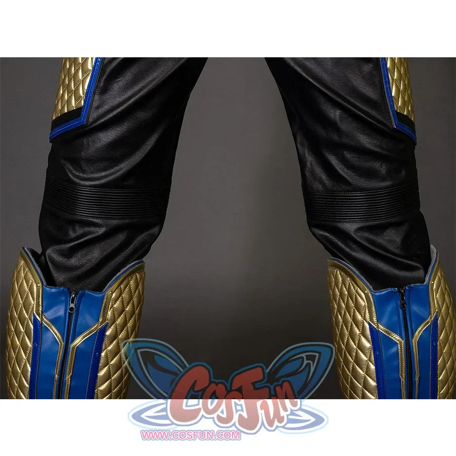 Thor: Love and Thunder Cosplay costume&#39;s knee has several horizontal lines design.
