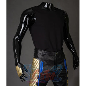 Thor: Love and Thunder Cosplay costume's black vest is used as the base to make the overall clothing look more simple and flexible.