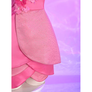 Close-up WinX Club Flora cosplay costume