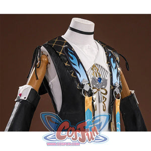 The shoulders of the coat feature interwoven gold lines and blue flame patterns, and there is an elephant decoration in the middle of the coat.
