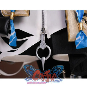 There is a zipper on the front of the inner garment, and the zipper head is a special shape.