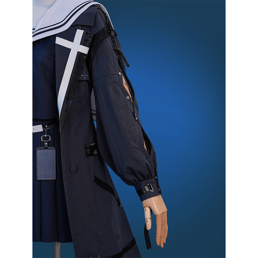 Wuthering Waves Chisaki Cosplay Costume, the sleeves have some openwork sections.
