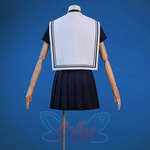 Wuthering Waves Chisaki Cosplay Costume, a large white square scarf on the back.