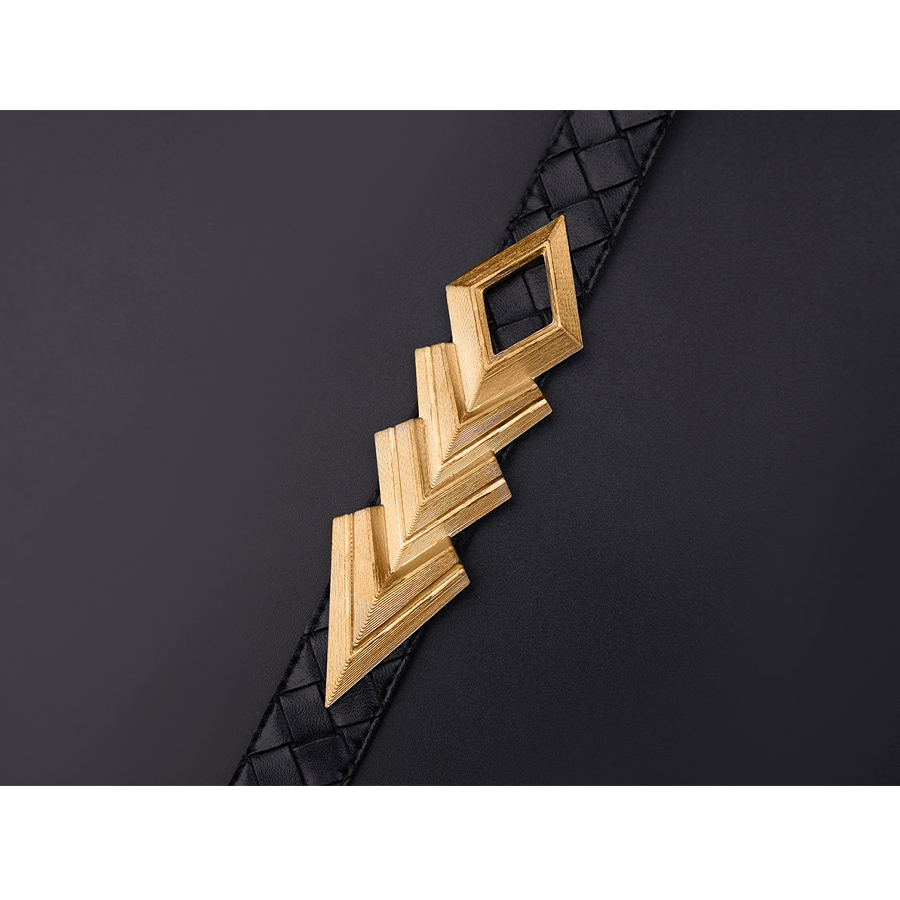 Wuthering Waves Gabrielle Cosplay Costume, gold rhombic decoration.