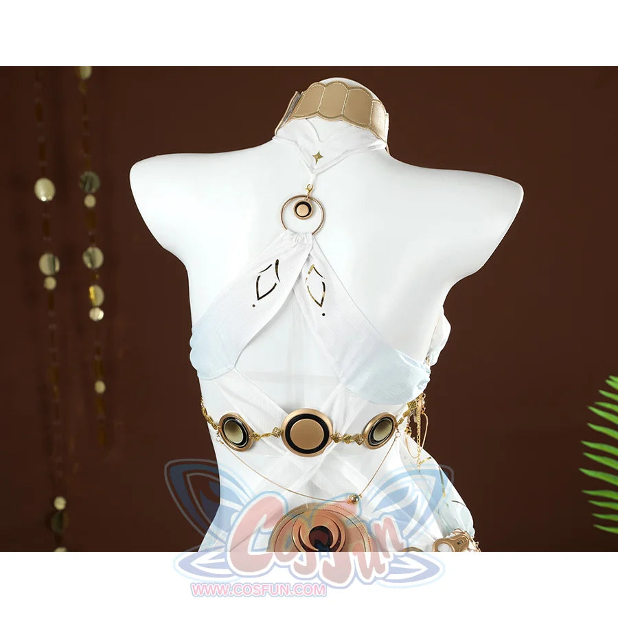 Wuthering Waves Yuno Cosplay Costume, the back of this costume features a crossed-strap design.