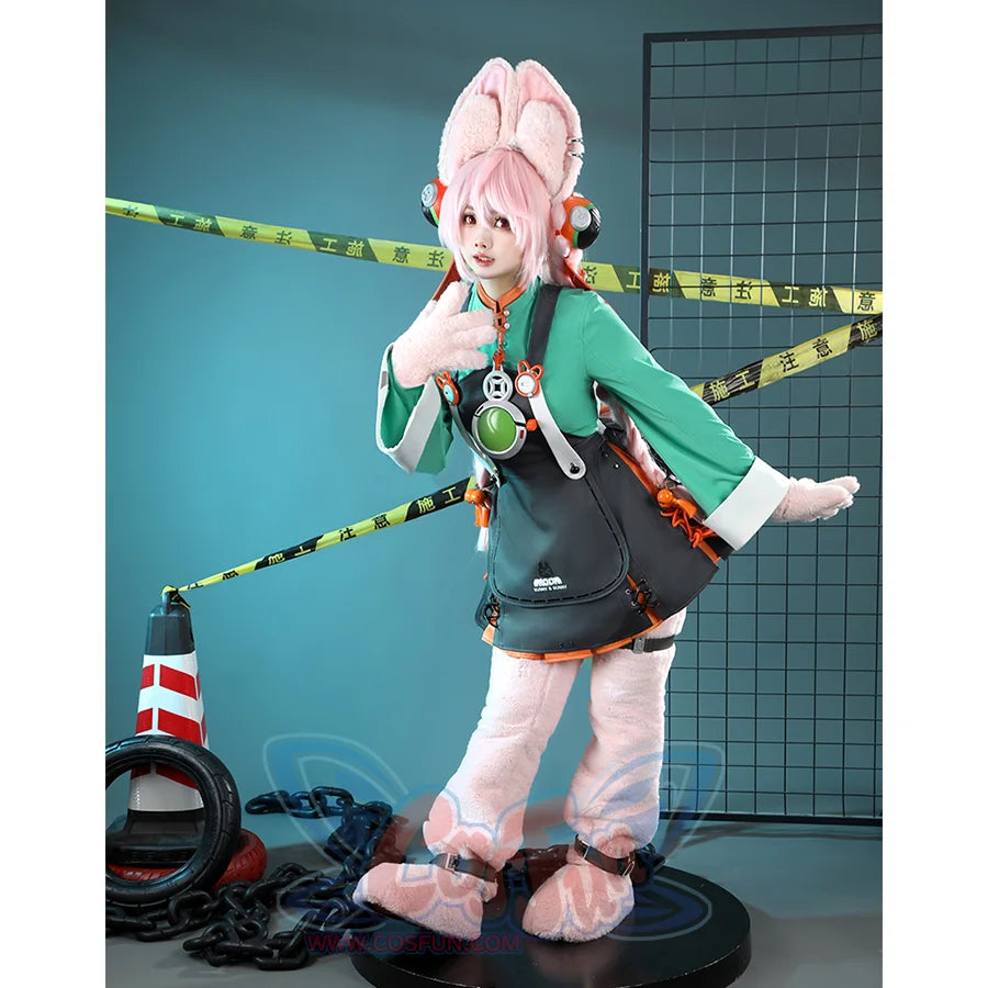 Zhao cosplay costume side view featuring green jacket, gray skirt, and orange chain accessories