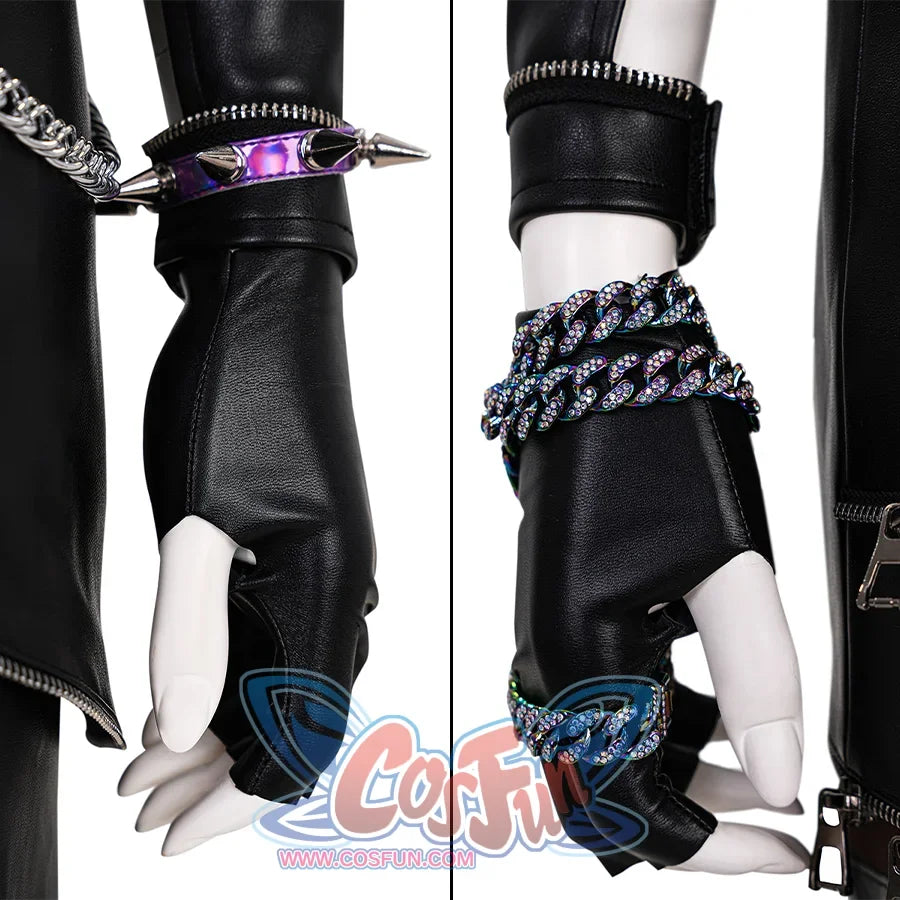 Zoey Cosplay Costume KILLER Black Suit&#39;s design of gloves is black equipped with metal chains and metal spikes on the upper part of the gloves, adding some cool and hard elements.
