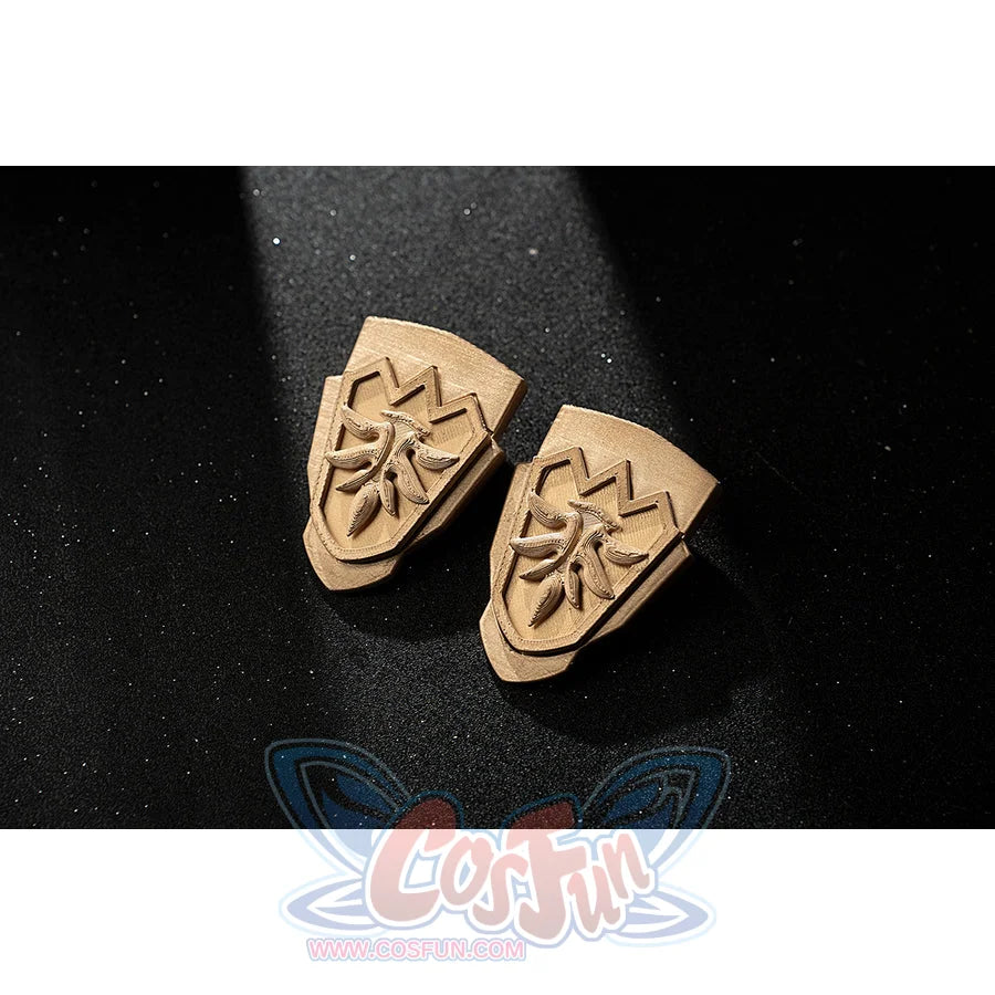 Genshin Impact Amber cosplay hand back accessories pair gold-tone emblems with leaf-shaped cutouts.