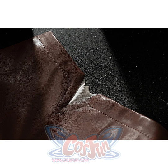 Genshin Impact Amber cosplay shorts seam detail shows brown faux leather stitching around a white inset.